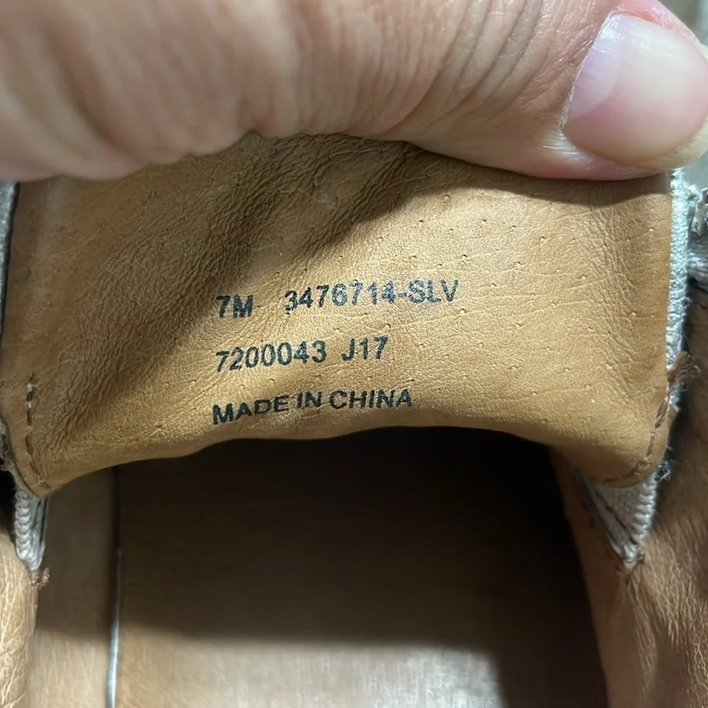 Frye excellent used